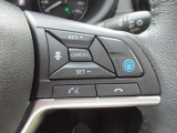 プロパイロット、高速道路でのドライバーの負担を軽減し、アクセル、ブレーキ、ハンドルの操作をクルマがアシスト。長距離移動のドライバーの疲労が軽減されます。快適な高速ドライブが楽しめます。