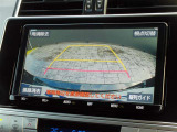 バックガイドモニターで、後方を確認しながら安心して駐車することができます。運転初心者も熟練者も必須の機能ですよ!