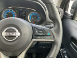 プロパイロット搭載。高速道路でドライバーに代わってアクセル、ブレーキ、ステアリングを自動制御します。