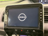 【大画面ナビ】人気の大型10インチナビを装備。存在感のある大画面はインパクト大!ナビ利用時のマップ表示は見やすく、テレビやDVDは臨場感がアップ!いつものドライブがグッと楽しくなります♪