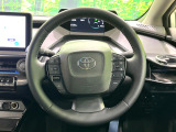 【純正革巻きステアリング】上質な革を使用することで、手にしっかり馴染みとても運転しやすいハンドルです♪