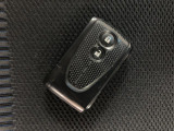 スマートキーを装備しています☆カギをカバンやポケットに入れて頂いた状態でドアロックの開閉やエンジンスタートをして頂けますよ!とても便利な装備です!