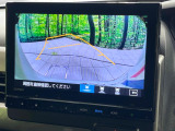 【バックカメラ】駐車時に後方がリアルタイム映像で確認できます。大型商業施設や立体駐車場での駐車時や、夜間のバック時に大活躍!運転スキルに関わらず、今や必須となった装備のひとつです!