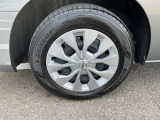 純正タイヤサイズは195/65/R15
