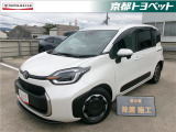 ホワイトパールのシエンタ入荷しました。 子育て中のご家族の味方がこのシエンタ!室内も広々していて、後部座席から運転席への移動もできます!ベビーカーや三輪車も楽々載せられますよ!