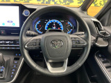 【純正革巻きステアリング】上質な革を使用することで、手にしっかり馴染みとても運転しやすいハンドルです♪
