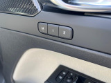 【メモリーシート】ドライバーごとに設定したシート位置を記憶して、ボタン一つで切り替えできる便利な機能!運転する方が複数名いらっしゃるご家庭におすすめです。