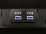 USB Type-Cポートがついています。