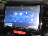ナビゲーションはエクリプス9インチメモリーナビ(AVN-ZX03i)を装着しております。AM、FM、CD、DVD再生、Bluetooth、音楽録音再生、フルセグTVがご使用いただけます。