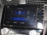ナビゲーションは純正9インチメモリーナビ(VXU-217SGi)を装着しております。AM、FM、CD、DVD再生、Bluetooth、音楽録音再生、フルセグTVがご使用いただけます。