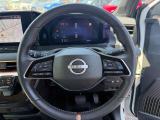 ハンドルの操作感は軽々としているため運転がしやすいです!