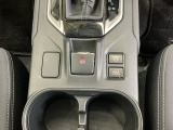 パーキングブレーキはスマートな電子制御式と合わせて渋滞時等にブレーキペダルから足を離しても停車状態を保持してくれるオートブレーキホールド機能で運転が楽になります。スタートはアクセルペダルを踏むだけ