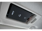 運転席サンバイザー裏側にスマートインETC付き。セットアップもお任せください。
