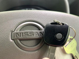 【キーレス】少し離れた場所からでもボタン一つでドアの開錠・施錠ができるのでとっても便利!ドアの鍵穴周りに傷をつけることもありません♪