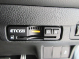 ETC付。高速道路の料金所はキャッシュレスで通過です。サービスエリア等にあるスマートインターの出入りも利用可能でとっても便利。ご納車後すぐにお使い頂けるようセットアップしてのお渡しとなります。