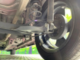 お車を安心してお乗りいただく為には、足回りの定期点検が欠かせません。サービスサポート(有償保証)では無料点検もご提供しており、安心のカーライフをお過ごしいただけるサポート体制が整っています。