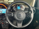 アクティブクルーズコントロール付き!前車との車間調整を自動で行ってくれるので、ロングドライブも楽楽です。