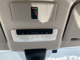 SOSコールスイッチです。NissanConnectにご加入していただくとご利用いただけます。所定のお手続きが必要です。
