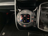デュアルエアコンとは、運転席と助手席で、個別に温度設定ができる機能です。気温の感じ方は、人それぞれ違うもの。乗る人に優しい機能ですね。