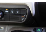 運転席に2段階の温度調整があるシートヒーターを装備。寒い朝、車に乗り込んですぐにシートヒーターをオン!温かさが広がり、冷たい朝も快適に始まります♪