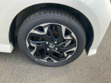 新車メーカー保証に準じた保証を1年間無償で受けられる「まごころ保証」、さらに保証を延長できる「まごころ保証プラス」「まごころ保証プラス&alpha;」をご用意しております。