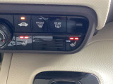 運転席と助手席はシートヒーターがあります