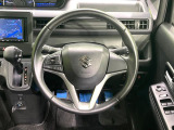 【純正革巻きステアリング】上質な革を使用することで、手にしっかり馴染みとても運転しやすいハンドルです♪