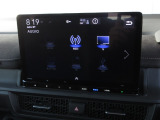 ナビゲーションは純正11.4インチコネクトナビ(LXM-237VFLi)を装着しております。AM、FM、CD、DVD再生、Bluetooth、音楽録音再生、フルセグTVがご使用いただけます。
