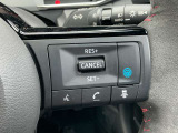 プロパイロット搭載。高速道路でドライバーに代わってアクセル、ブレーキ、ステアリングを自動制御します。