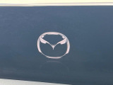 【マツダコネクトナビ】車内の雰囲気にマッチした一体型タイプのナビ。各種車輌設定やBluetooth再生等、様々な機能が楽しめます。直感的なダイヤル操作が可能で、使い勝手も良好です。