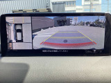 360度ビューモニター 4つのカメラで前後左右、俯瞰映像を表示、ドライバーからは見えない領域の危険認知をサポートするシステム搭載!