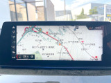 ●BMW純正ナビ:一体感のあるナビは、高級感ある車内を演出してくれます。Bluetooth再生などオーディオ機能も充実しておりますので、運転もより楽しめます♪