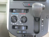 自社整備工場を完備!ご購入後のアフターメンテナンスもロイヤルに全てお任せください!