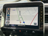 純正10インチナビ付きでフルセグ・DVD再生・Bluetoothなど付いてとても便利な車両です♪
