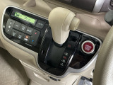 発進時から滑らかに加速する無段階変速のCVTはストップ&ゴーの多い街の中も快適です