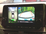 【アラウンドビューモニター】専用のカメラにより、上から見下ろしたような視点で360度クルマの周囲を確認することができます☆死角部分も確認しやすく、狭い場所での切り返しや駐車もスムーズに行えます。