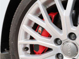 ■TTSロゴ入りレッドキャリパー ■純正18インチアルミホイール ■フルタイム4WD