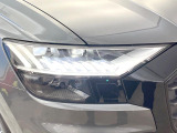 ●LEDハイビームが多数独立で存在し、ハイビーム時に対向車や前方を走る車の部分をロービームに切り替えが可能!!シーケンシャルウインカーも装備!!