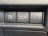 【パワーバックドア】スマートキーや運転席のボタンを押すだけでリアゲートが自動で開閉します!荷物を持っている時や、高い位置にあるバックドアを閉める際に便利な機能です♪