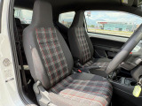 &ldquo;Certified Pre-Owned&rdquo;はお客様の安全性のため、厳しい基準を設定しています。その厳しいチェックをクリアして選び抜かれた車両だけを、ベストコンディションに仕上げてお届けします。