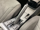 運転席周辺のスマートなレイアウトが、操作のしやすさを実現。快適なドライブをサポートします。