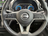 ハンドルには各種スイッチがありますが、運転中でも操作がしやすくなっております。