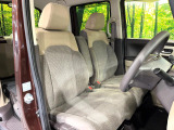 運転席シート廻りは使用感も少なく、良好な状態となっています。丁寧に使われていたことがよくわかりますね。