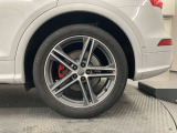 純正アルミホイール装着車両です!