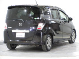 ボディクリーニング後、愛車をピカピカの状態へ保護するコーティング「ブライトパック」がおススメです!水垢がつきにくく、手入れがしやすくなりますよ!いつも愛車をきれいにしておきたい方におススメです。