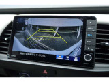 リアカメラ付☆セレクトレバーを「R」に入れると、車両後方の映像が見れます。夜間でもよく見えるので便利です!