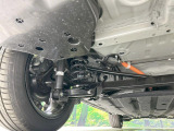お車を安心してお乗りいただく為には、足回りの定期点検が欠かせません。サービスサポート(有償保証)では無料点検もご提供しており、安心のカーライフをお過ごしいただけるサポート体制が整っています。