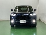 LEDヘッドライトを装備しています。LEDヘッドライトはとても明るく、雨の日や夜間走行も安全・安心です。オートライトコントロール付きで周囲の明るさに応じて自動で点灯・消灯します