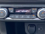 運転席、助手席にシートヒーター装備。冬場の寒い時に座面を温めてくれます。