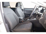 ドライバー目線で使いやすい運転席です。
